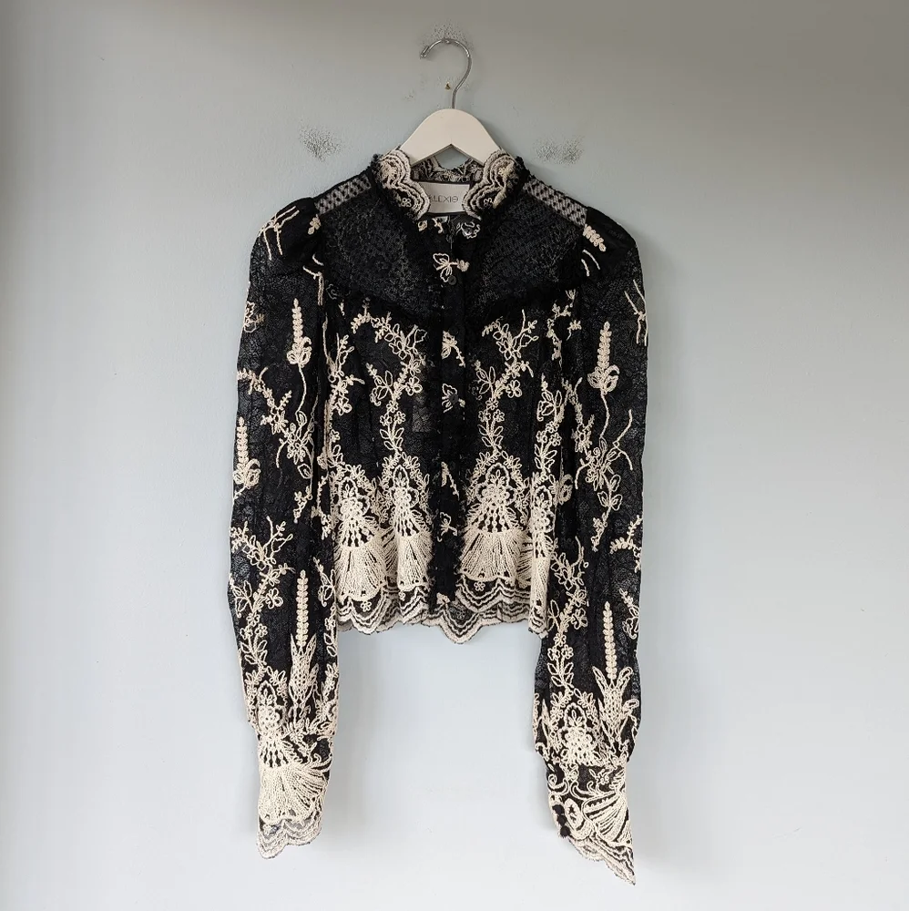 NWT Alexis Boda Embroidered Victorian Lace Puff Sleeve Top - Picture 5 of 10